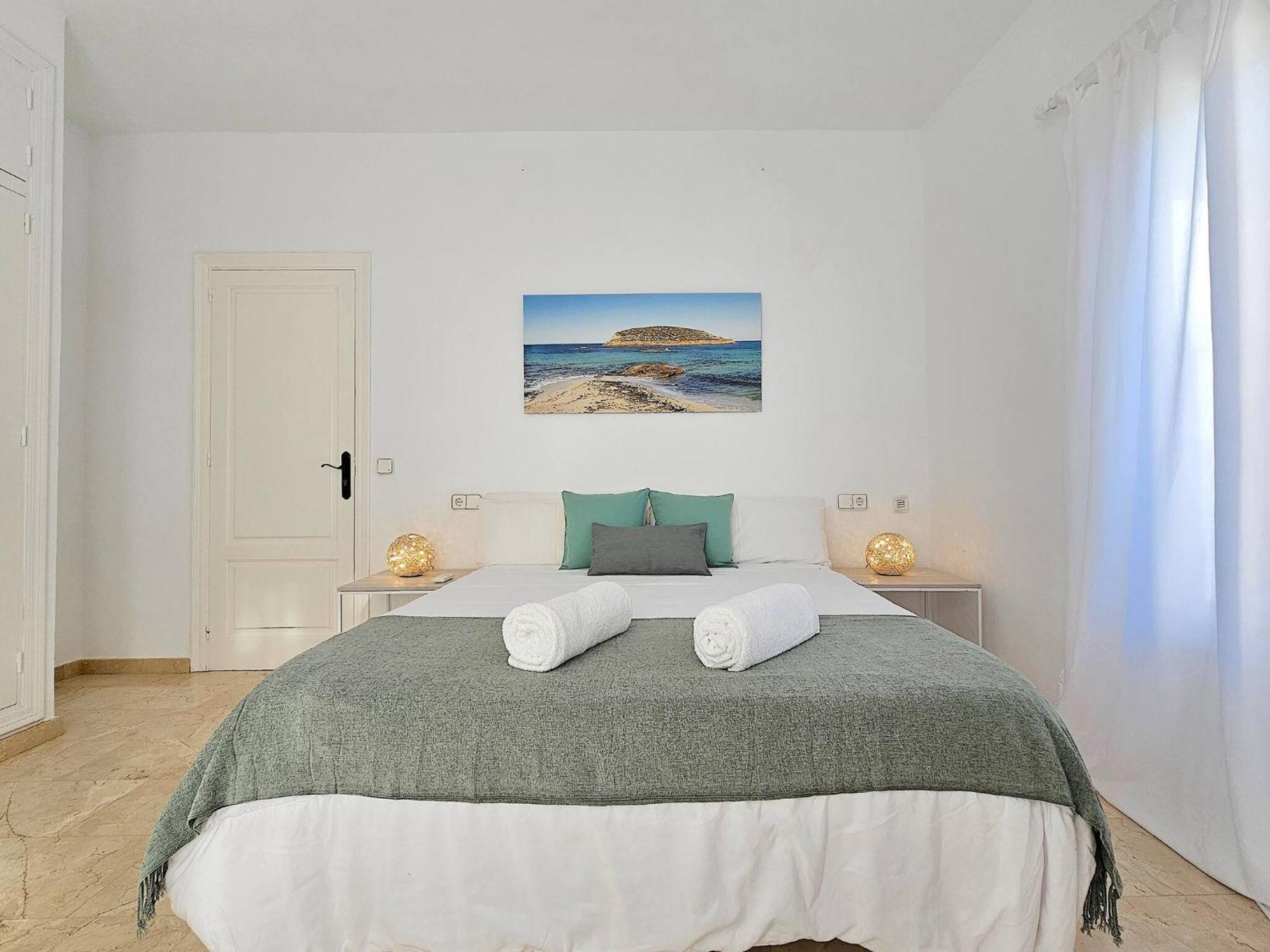 Cala Jondal "Can Amanaya" San José Esterno foto